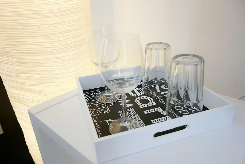Central Studio Victoriei Apartment Bucureşti
