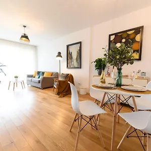 North Artistique - Aviatiei Apartament